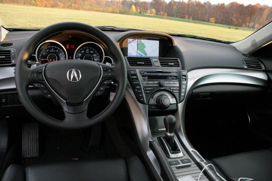 Торпедо Acura TL SH-AWD 2008 года  (фото 25 из 65)